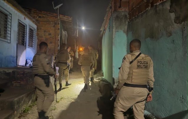 TRAGÉDIA EM IPIAÚ: Briga entre irmãos termina em morte a facadas no bairro Santa Rita e suspeito é preso pela PM